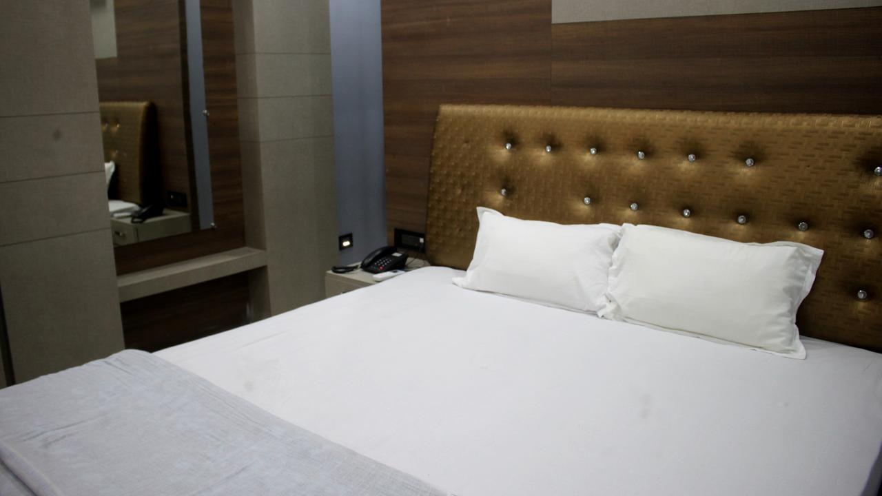 Hotel Shreemoyee Inn - Kamakhya Temple Гувахати Экстерьер фото